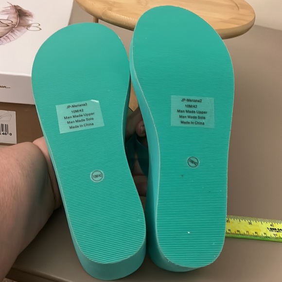 Jessica Simpson platform wedge sandals.. NIB - Picture 9 of 9